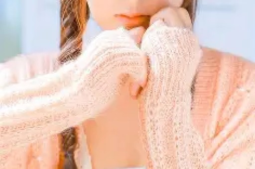 娱乐圈大事件：刘昊然周冬雨复合传闻、卢昱晓屏摄道歉、杨紫《家业》恶评风波、阿Sa婚变辟谣