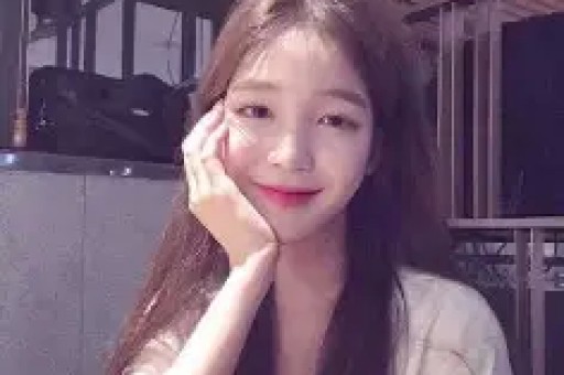 鞠婧祎陷偷漏税风波！丝芭实名举报引爆娱乐圈