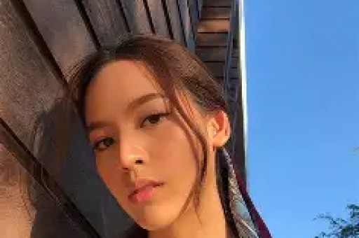 一天3个瓜！女星被大佬操控、顶流恋情曝光杨颖被牵连 个个大瓜