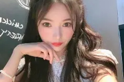万万没想到因为忘记拉窗帘就让这些明星口碑受到影响！