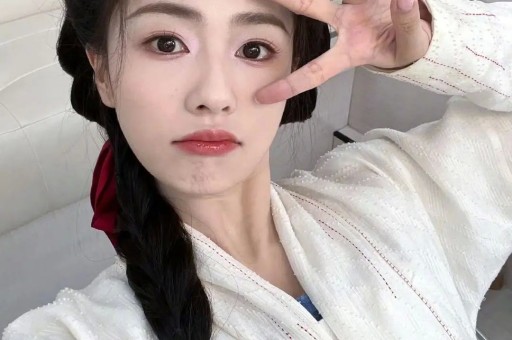 谢娜彻底塌房！这次张杰也救不了她